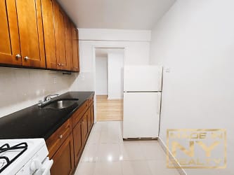 83-35 139th St unit 1S - Queens, NY
