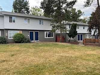 1536 E 3rd St unit 7 - Newberg, OR