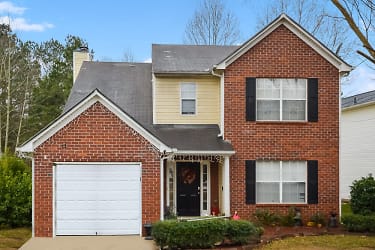 6678 Browns Mill Ferry Dr - Lithonia, GA