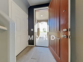 511 N 108Th Ave - undefined, undefined