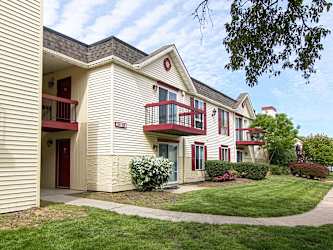 Deer Creek Apartments - Plainsboro, NJ