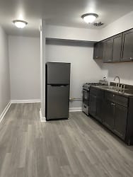 1040 W Hollywood Ave unit 420 - Chicago, IL