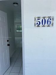 325 Ocean Dr #506 - Miami Beach, FL