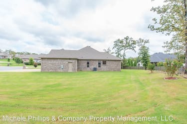 2616 Point River Cove - Sherwood, AR