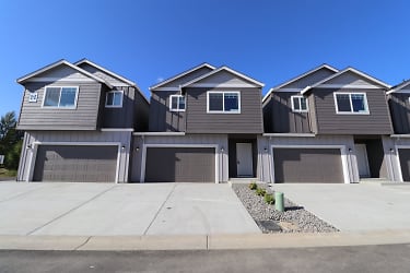 Modern 3BD Townhomes In Battle Ground! NEWLY-CONSTRUCTED W/ High-End Finishes! - undefined, undefined