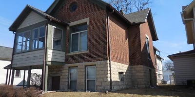 216 High Forest St Unit 1 - Winona, MN