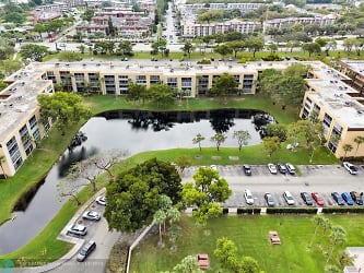 3101 NW 47th Terrace #223 - Lauderdale Lakes, FL