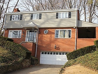 1470 Mohican Dr - Pittsburgh, PA