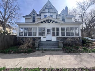 234 National Ave NW - Grand Rapids, MI