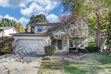 8100 Treebrook Ln - Westerville, OH