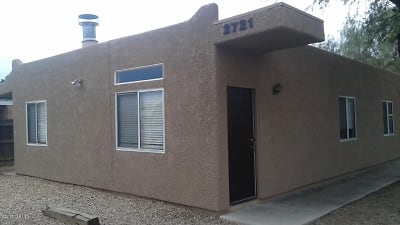 2721 N Dodge Blvd - Tucson, AZ