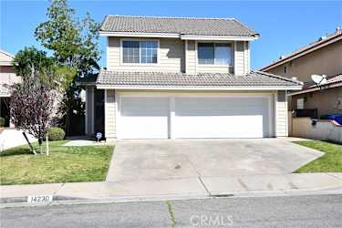 14230 Plumas Ct - Fontana, CA