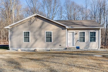 15 Hillyndale Rd - Mansfield, CT
