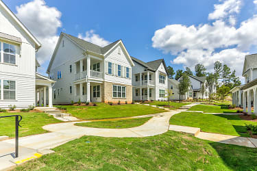 Hayloft Cottages Apartments - Suwanee, GA