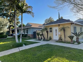 7443 Irondale Ave - Los Angeles, CA