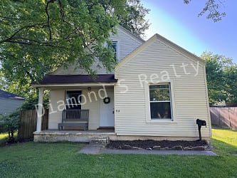 916 N Pickwick Ave - undefined, undefined