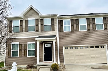 3366 Wind Song Ln - Twinsburg, OH