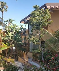 1326 N Flores Street Apartments - West Hollywood, CA