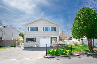 151 Floral Ave - Bethpage, NY