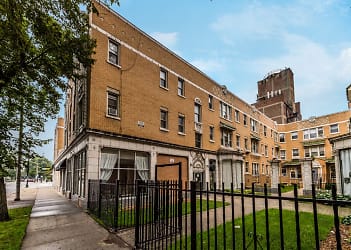 5957 W Madison St Apartments - Chicago, IL