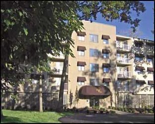 Regal Oaks Apartments - Toledo, OH