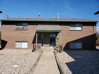 926 James Ct - Fort Collins, CO