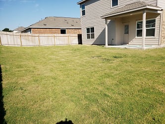 3313 Dusted Daisey St - Pflugerville, TX