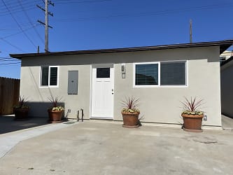 8333 CA-1 unit 1 - Los Angeles, CA