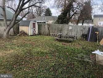 322 E Hazeldell Ave - New Castle, DE