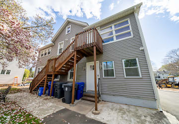 33 West End Ave #1ST - Branford, CT