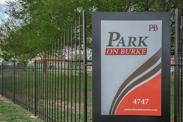 Park On Burke Apartments - Pasadena, TX