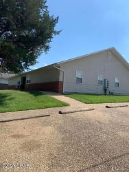 212 Clay Ave 4 Apartments - Pineville, MO