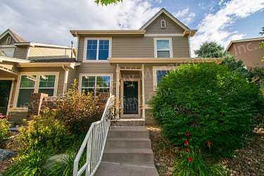 2820 Golden Wheat Ln - Fort Collins, CO