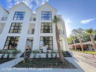 2818 Bee Road Unit#D - Savannah, GA