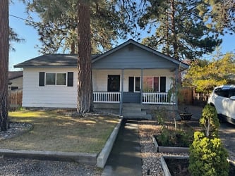 325 SW Mc Kinley Ave - Bend, OR
