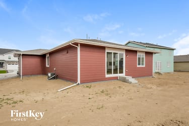 14673 Guernsey Dr - Mead, CO