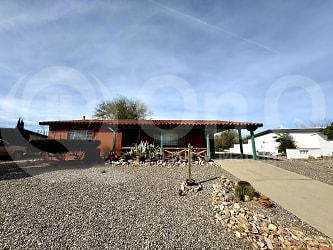 710 South Abrego Drive - Green Valley, AZ