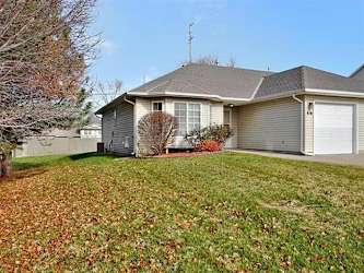 616 Autumn Ridge Ct - Andover, KS
