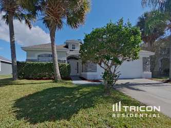 1757 Golfview Drive - Kissimmee, FL