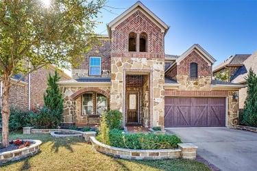 2424 Fountain Dr - Irving, TX