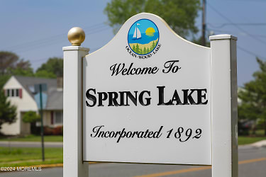2105 Parkview Terrace - Spring Lake, NJ