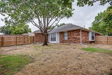 700 Whitewing Dr - Mesquite, TX