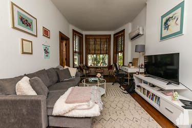 649 W Wrightwood Ave - Chicago, IL