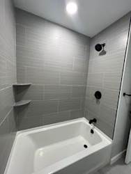 30 Chobot Ln #2 - Elmwood Park, NJ