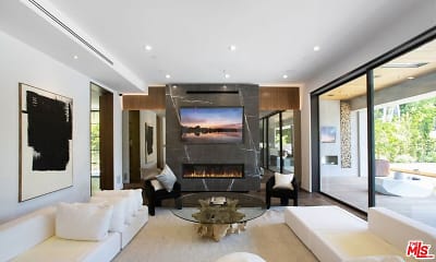 610 Foothill Rd - Beverly Hills, CA