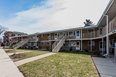 7406 Randolph St unit 2 - Forest Park, IL