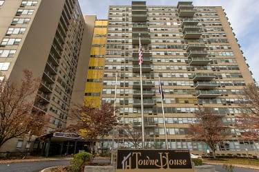Towne House Apartments - Harrisburg, PA
