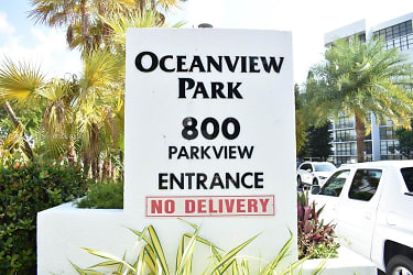800 Parkview Dr #620 - Hallandale Beach, FL