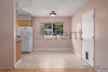 817 Northeast 104Th Avenue - undefined, undefined