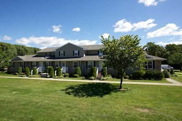 Fairfield Connetquot Apartments - East Islip, NY